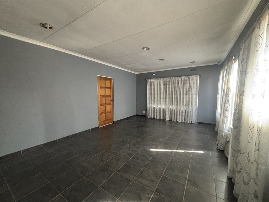 5 Bedroom Property for Sale in Die Heuwel Mpumalanga