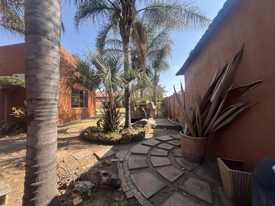 5 Bedroom Property for Sale in Die Heuwel Mpumalanga