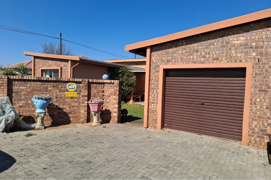 3 Bedroom Property for Sale in Middelburg South Mpumalanga