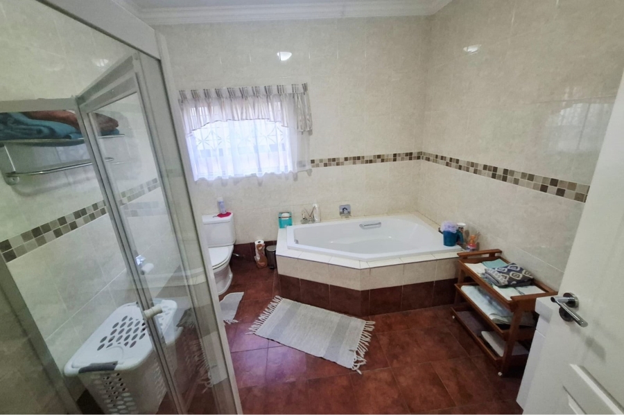 4 Bedroom Property for Sale in Clubville Mpumalanga