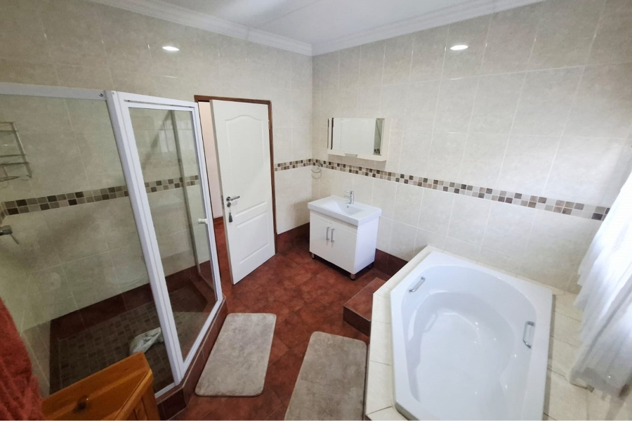 4 Bedroom Property for Sale in Clubville Mpumalanga