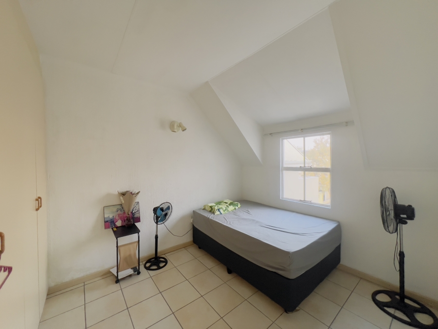 To Let 2 Bedroom Property for Rent in West Acres Mpumalanga