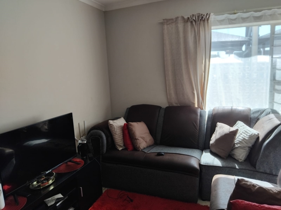 1 Bedroom Property for Sale in Middelburg Central Mpumalanga