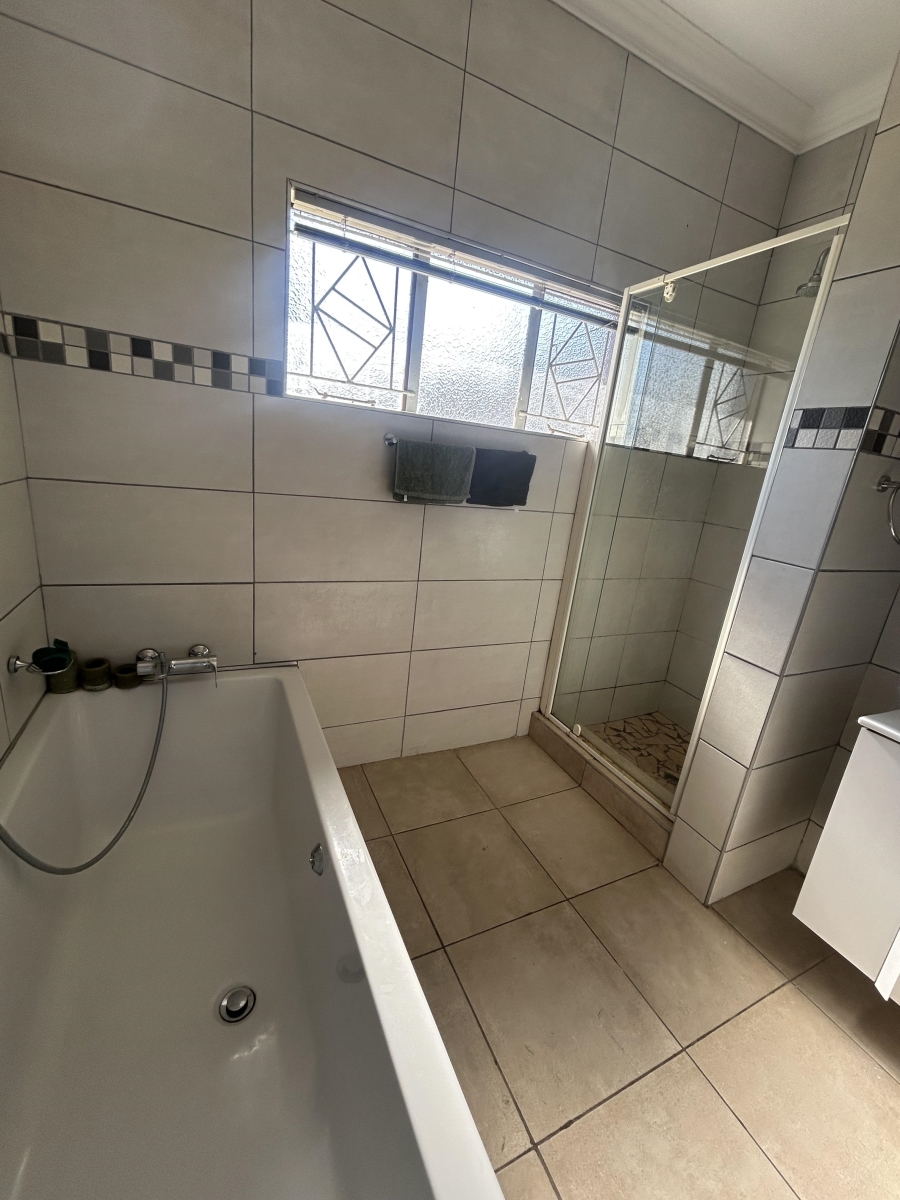 To Let 8 Bedroom Property for Rent in West Acres Mpumalanga