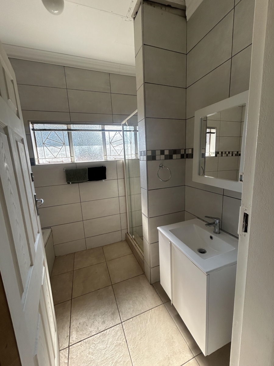 To Let 8 Bedroom Property for Rent in West Acres Mpumalanga