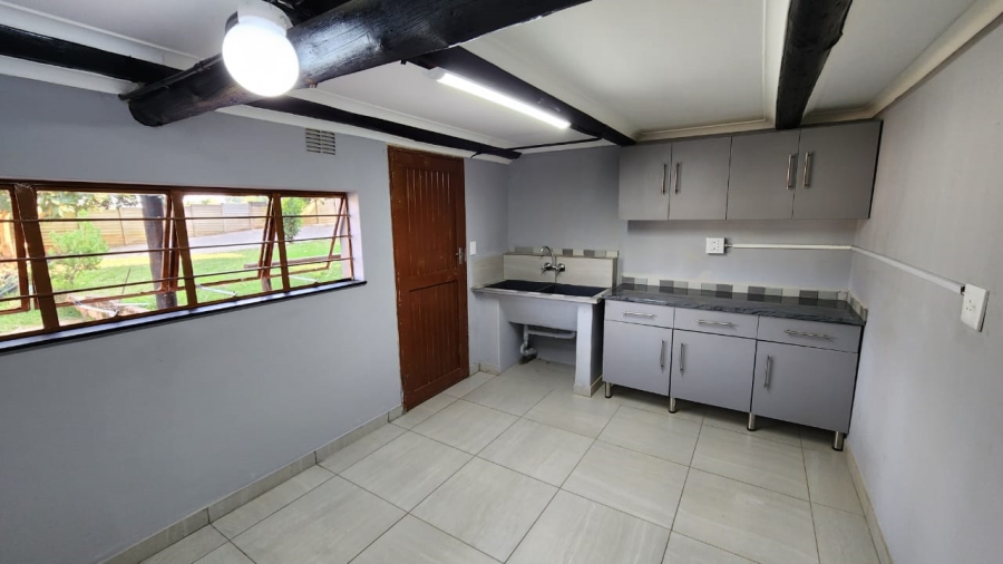 To Let commercial Property for Rent in White River Mpumalanga