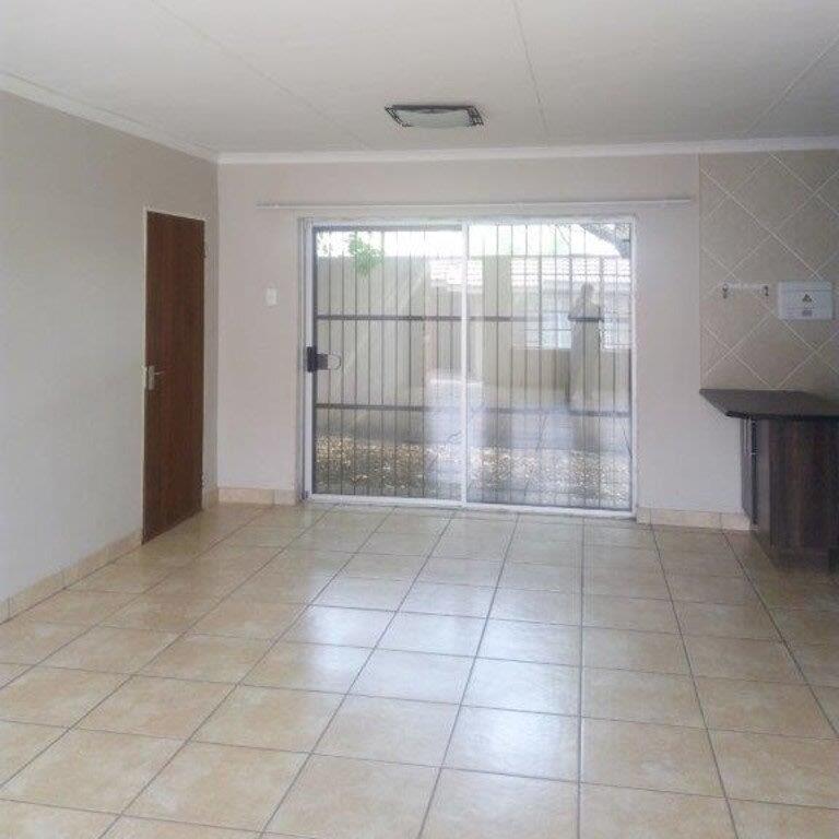 2 Bedroom Property for Sale in Flora Park Mpumalanga