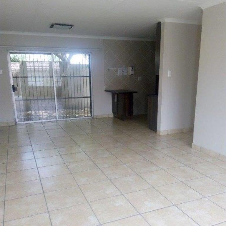 2 Bedroom Property for Sale in Flora Park Mpumalanga