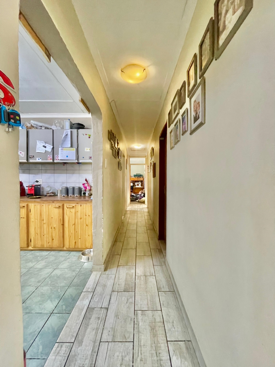 3 Bedroom Property for Sale in Cosmosrand Mpumalanga