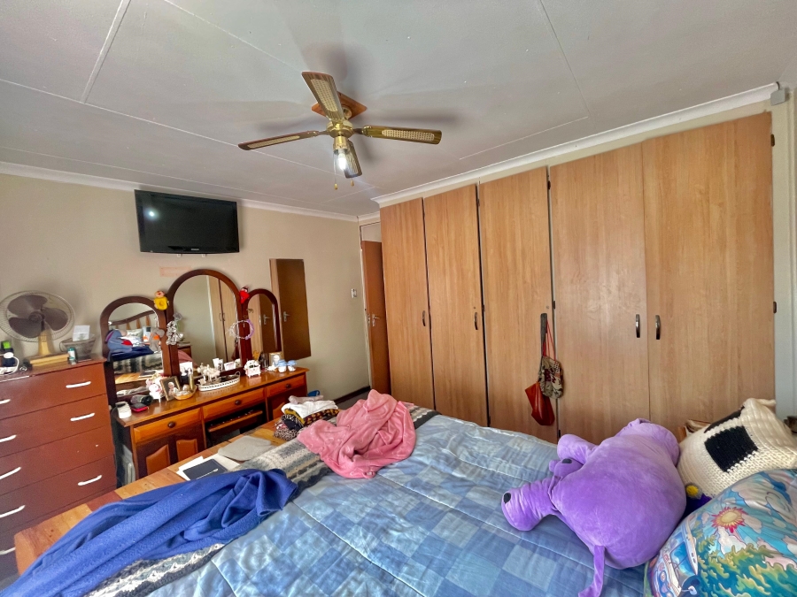 3 Bedroom Property for Sale in Cosmosrand Mpumalanga
