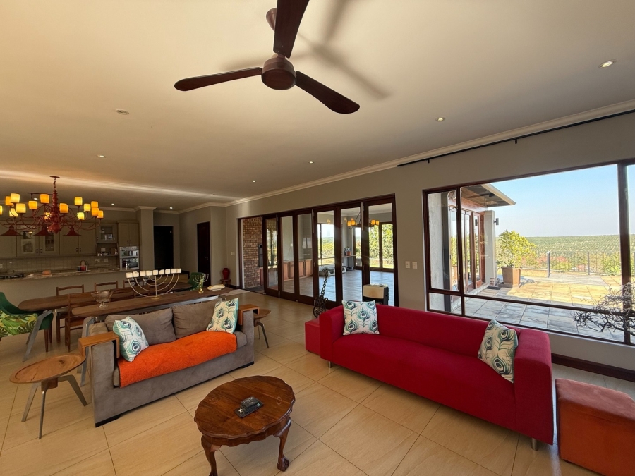 To Let 4 Bedroom Property for Rent in White River Estates Mpumalanga