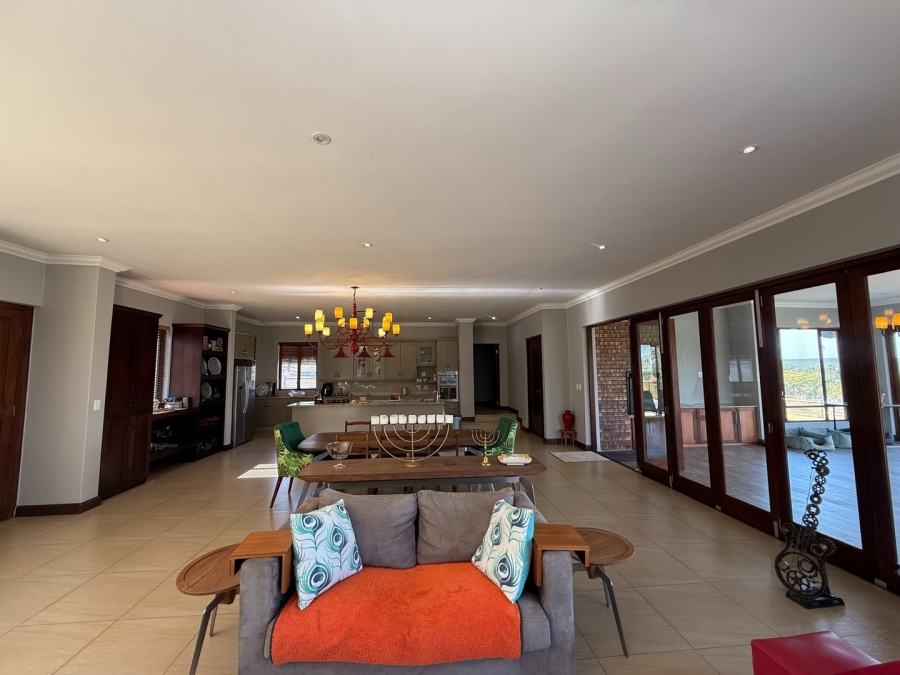 To Let 4 Bedroom Property for Rent in White River Estates Mpumalanga