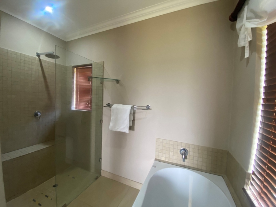 To Let 4 Bedroom Property for Rent in White River Estates Mpumalanga