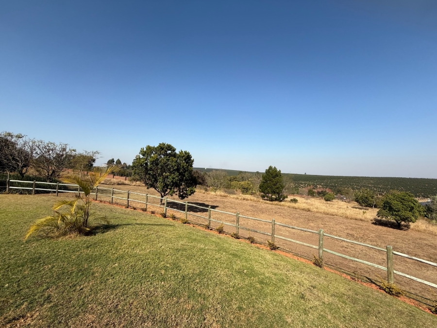 To Let 4 Bedroom Property for Rent in White River Estates Mpumalanga