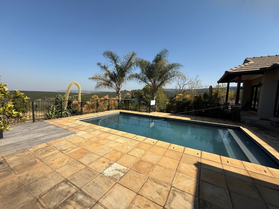 To Let 4 Bedroom Property for Rent in White River Estates Mpumalanga