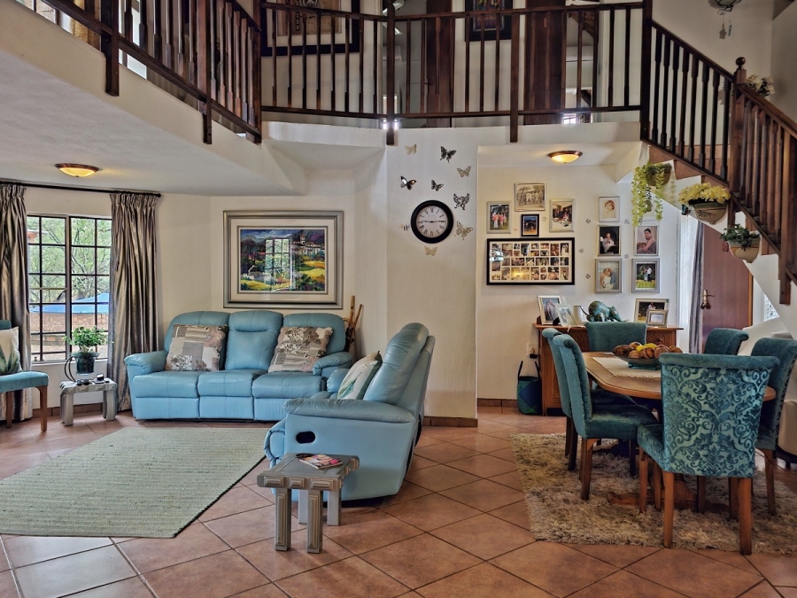 5 Bedroom Property for Sale in Marloth Park Mpumalanga