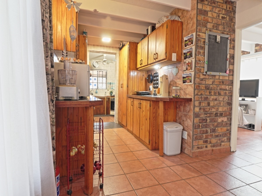 5 Bedroom Property for Sale in Marloth Park Mpumalanga