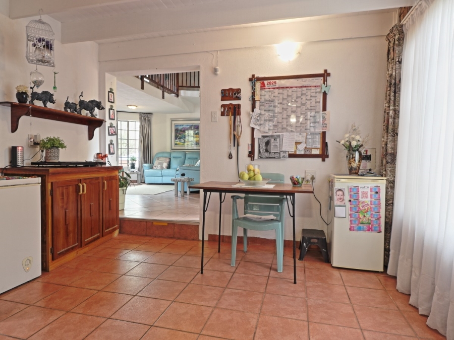 5 Bedroom Property for Sale in Marloth Park Mpumalanga