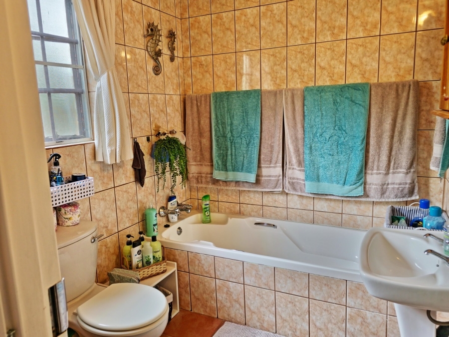 5 Bedroom Property for Sale in Marloth Park Mpumalanga
