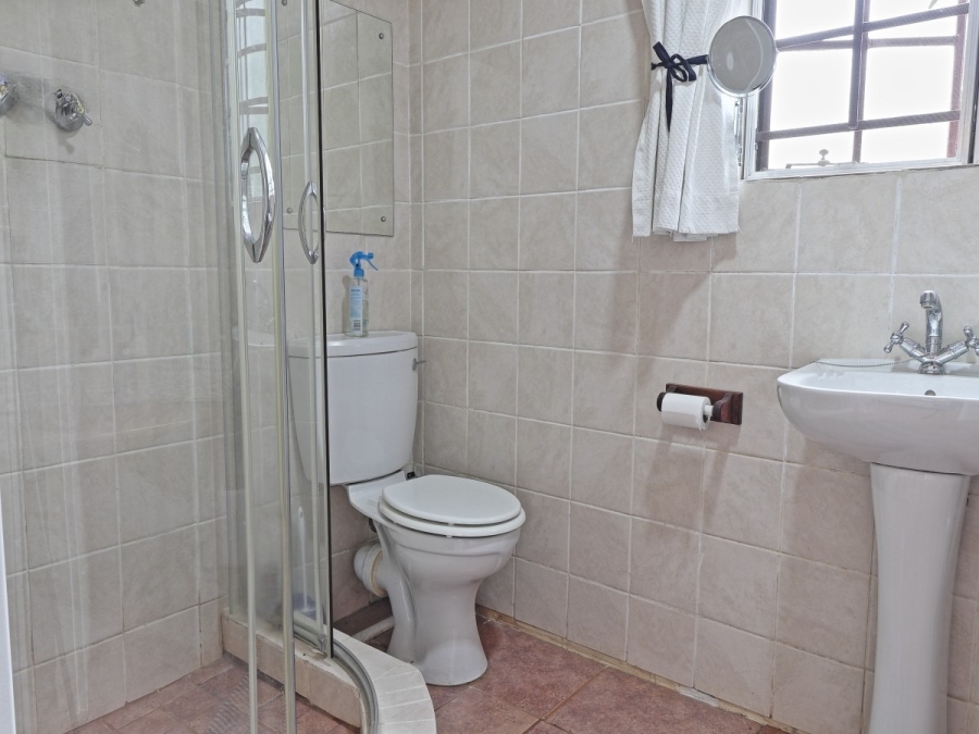 5 Bedroom Property for Sale in Marloth Park Mpumalanga