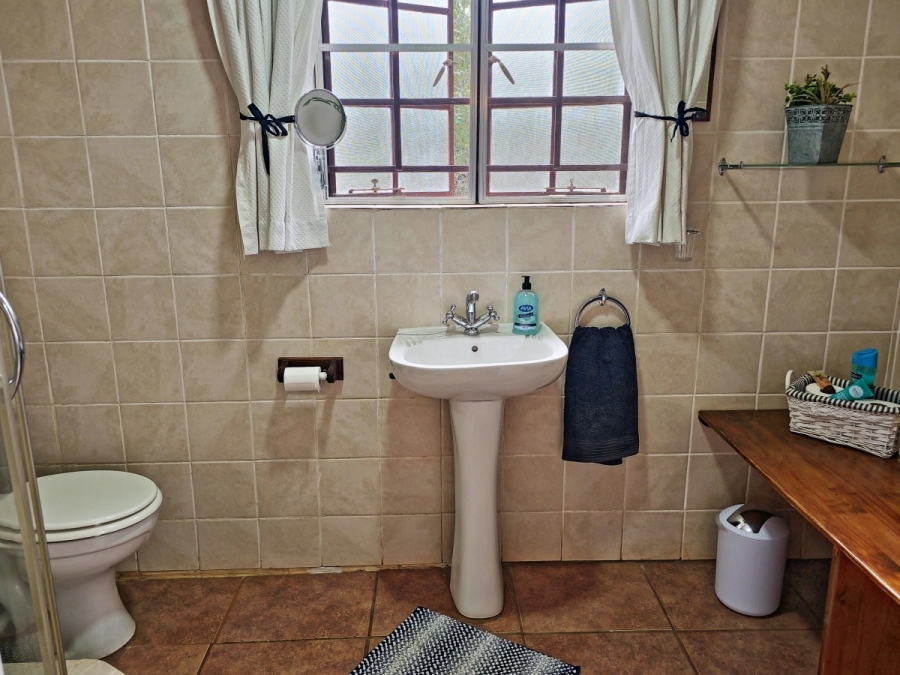 5 Bedroom Property for Sale in Marloth Park Mpumalanga