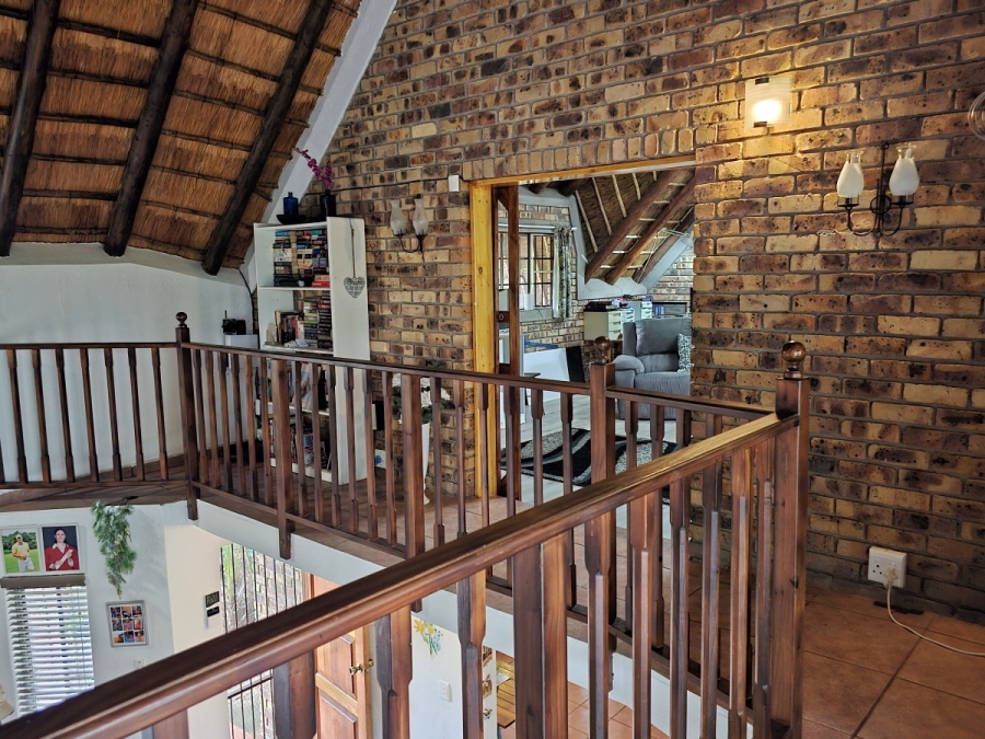 5 Bedroom Property for Sale in Marloth Park Mpumalanga