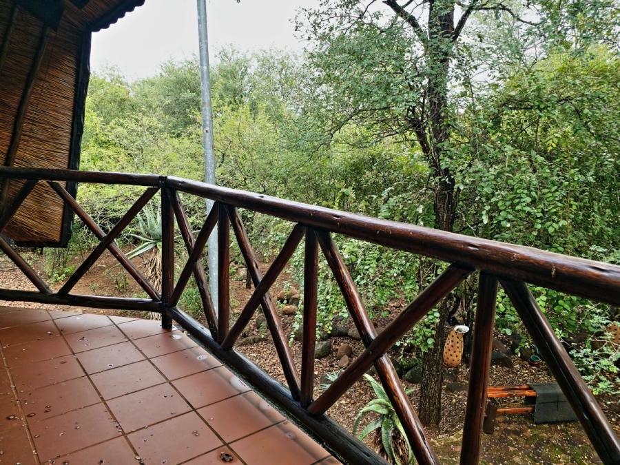 5 Bedroom Property for Sale in Marloth Park Mpumalanga