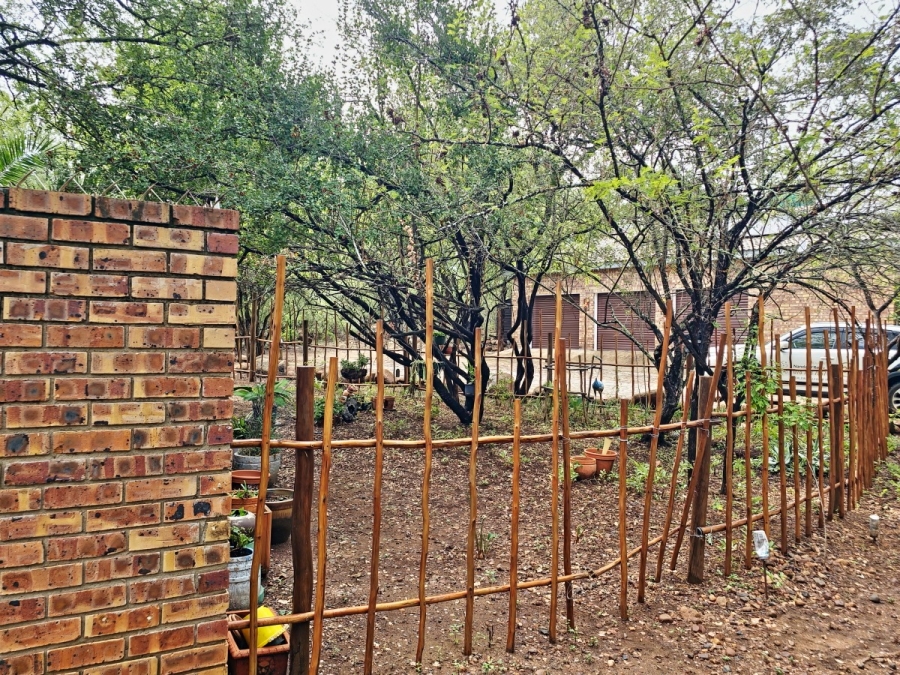 5 Bedroom Property for Sale in Marloth Park Mpumalanga