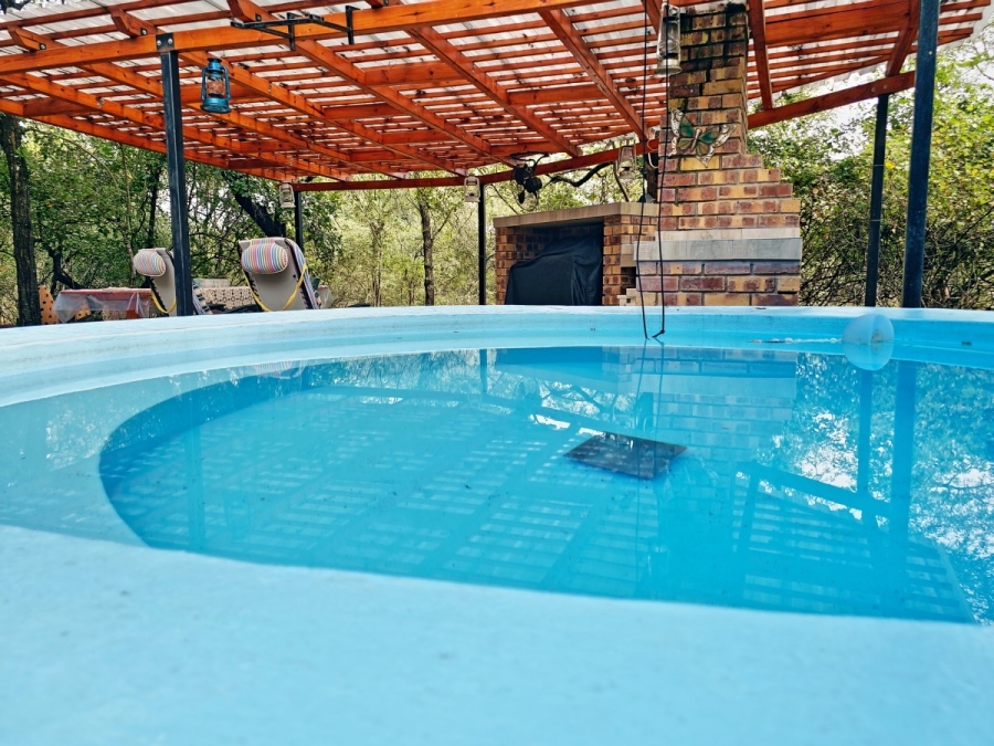 5 Bedroom Property for Sale in Marloth Park Mpumalanga