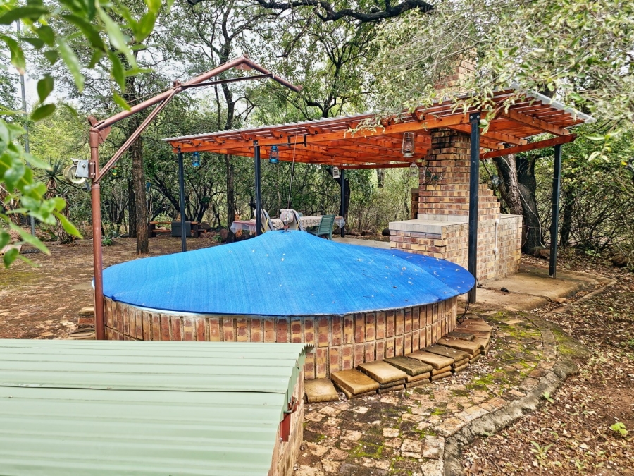 5 Bedroom Property for Sale in Marloth Park Mpumalanga