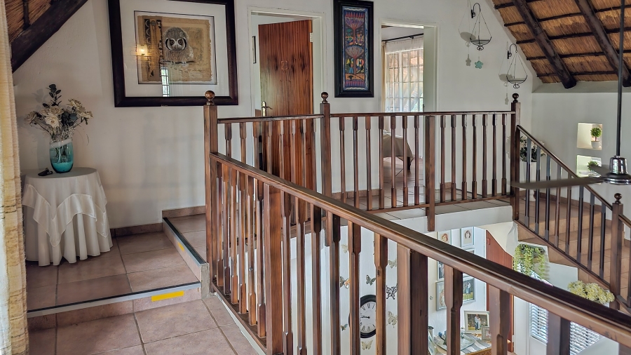 5 Bedroom Property for Sale in Marloth Park Mpumalanga