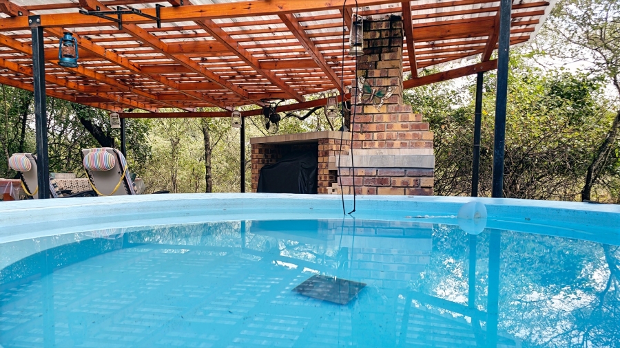 5 Bedroom Property for Sale in Marloth Park Mpumalanga