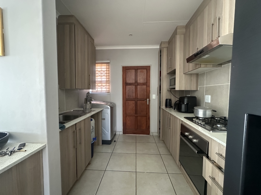 3 Bedroom Property for Sale in Die Heuwel Ext 2 Mpumalanga