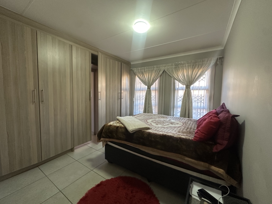 3 Bedroom Property for Sale in Die Heuwel Ext 2 Mpumalanga