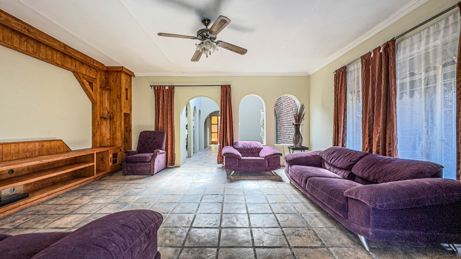 4 Bedroom Property for Sale in West Acres Ext 6 Mpumalanga