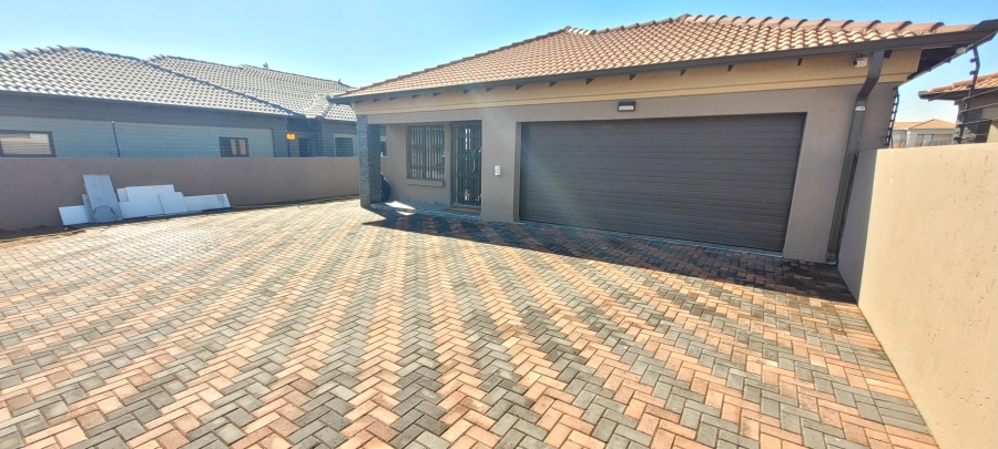 3 Bedroom Property for Sale in Aerorand Mpumalanga