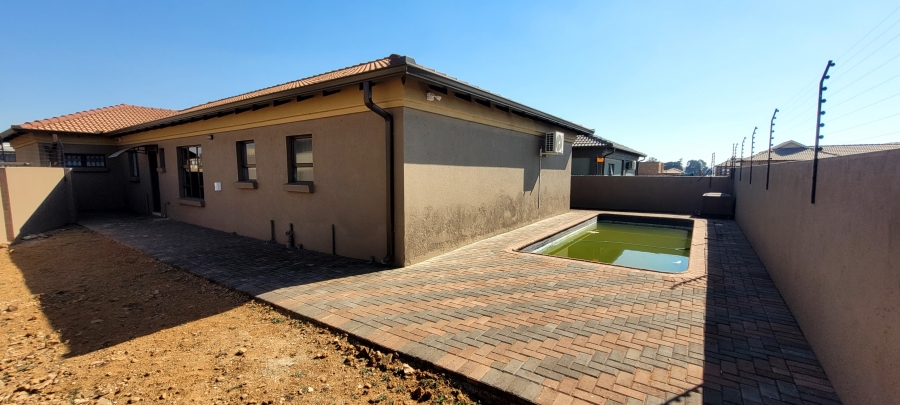 3 Bedroom Property for Sale in Aerorand Mpumalanga