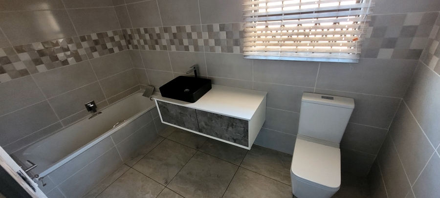 3 Bedroom Property for Sale in Aerorand Mpumalanga