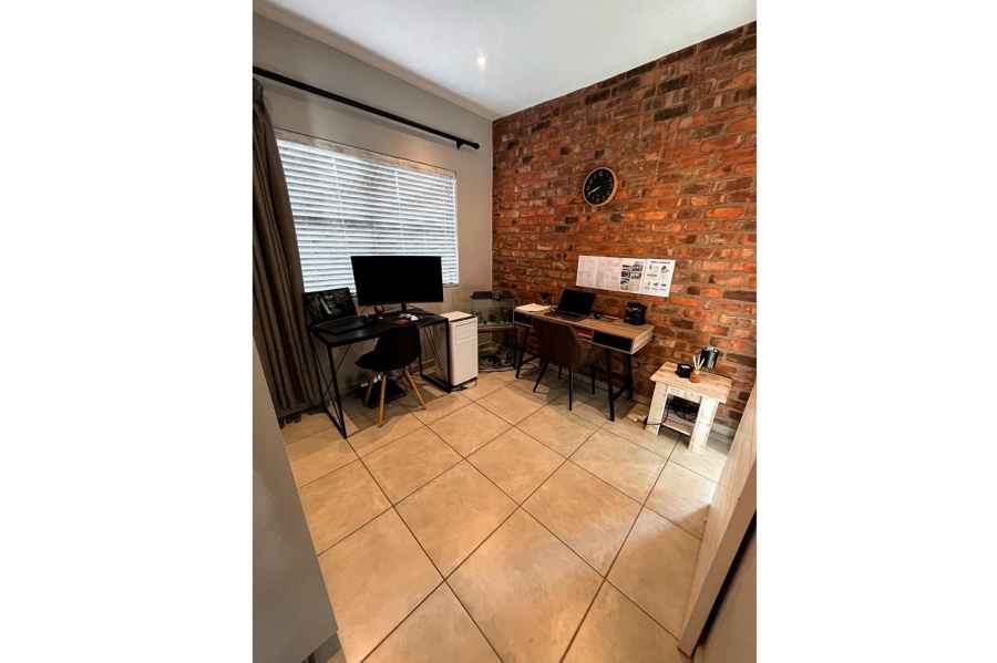 2 Bedroom Property for Sale in Nelspruit Ext 37 Mpumalanga