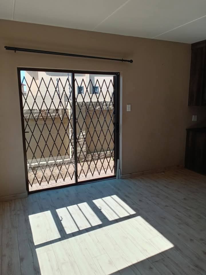 To Let 3 Bedroom Property for Rent in Noordrand Mpumalanga
