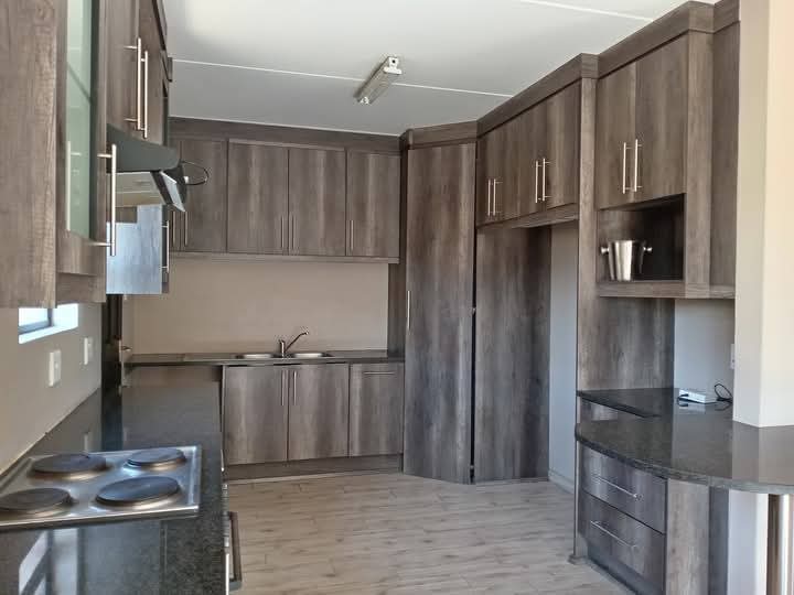 To Let 3 Bedroom Property for Rent in Noordrand Mpumalanga