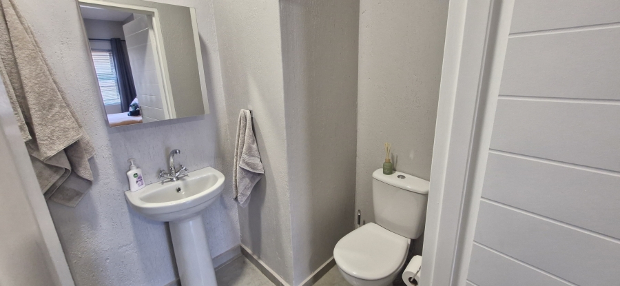 To Let 1 Bedroom Property for Rent in Valencia Park Mpumalanga