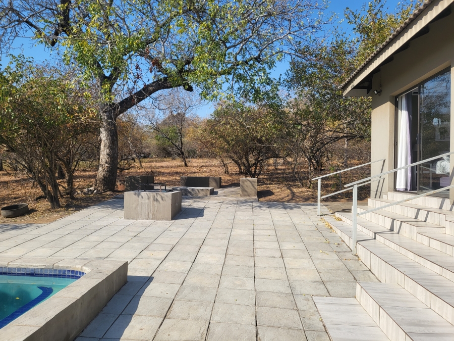 2 Bedroom Property for Sale in Marloth Park Mpumalanga