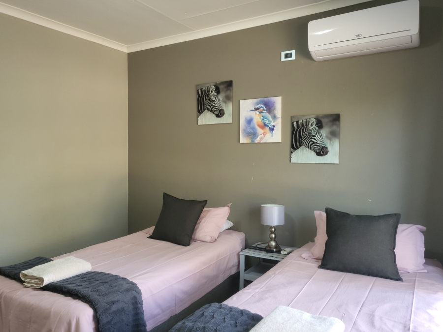 2 Bedroom Property for Sale in Marloth Park Mpumalanga