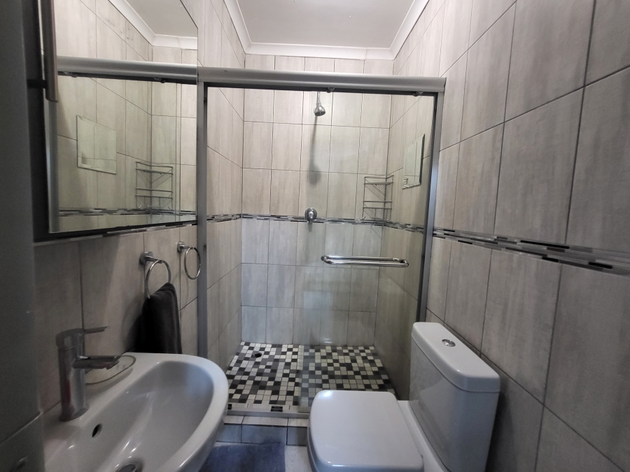2 Bedroom Property for Sale in Marloth Park Mpumalanga