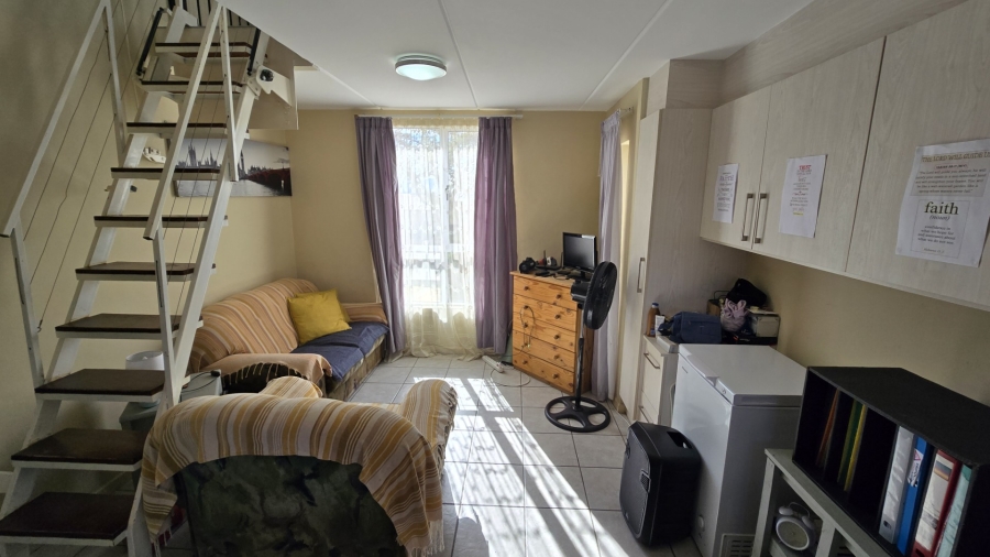 1 Bedroom Property for Sale in Nelspruit Ext 37 Mpumalanga