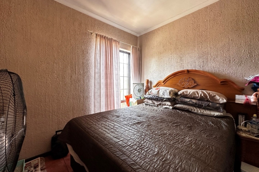 4 Bedroom Property for Sale in West Acres Ext 8 Mpumalanga