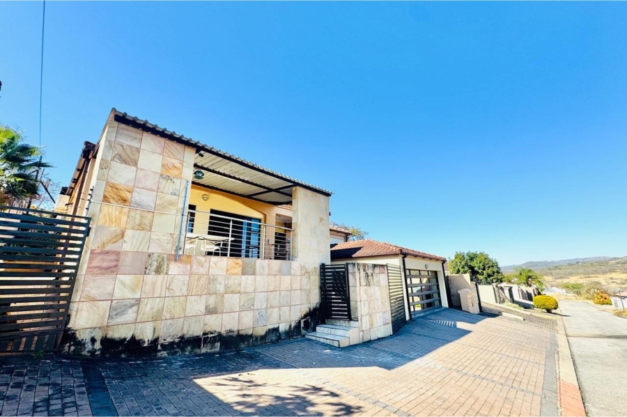 3 Bedroom Property for Sale in Stonehenge Ext 1 Mpumalanga