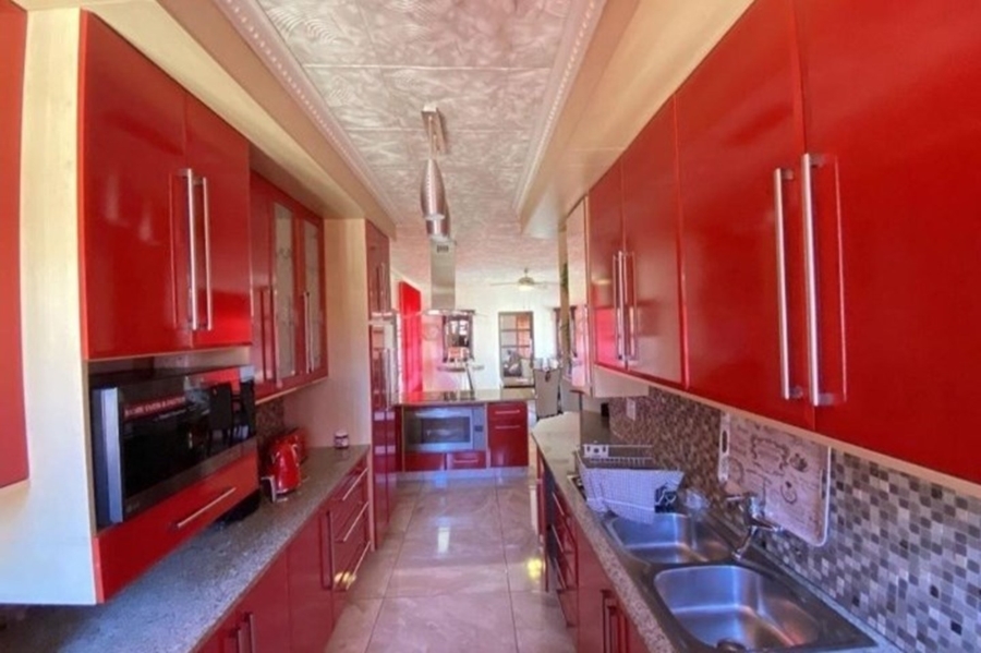 3 Bedroom Property for Sale in Stonehenge Ext 1 Mpumalanga