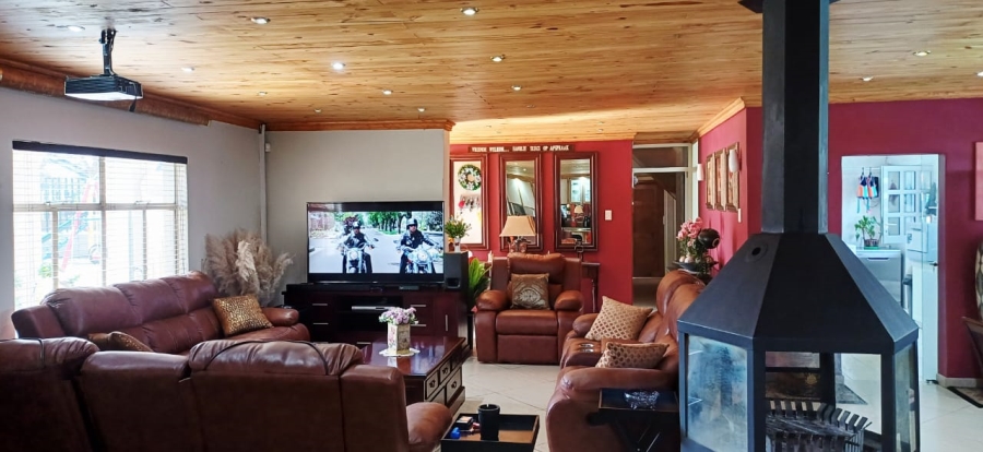 4 Bedroom Property for Sale in Secunda Mpumalanga